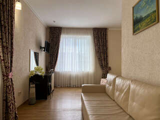 Гостиница Авалон Нижнее Джемете Трехместная студия-4